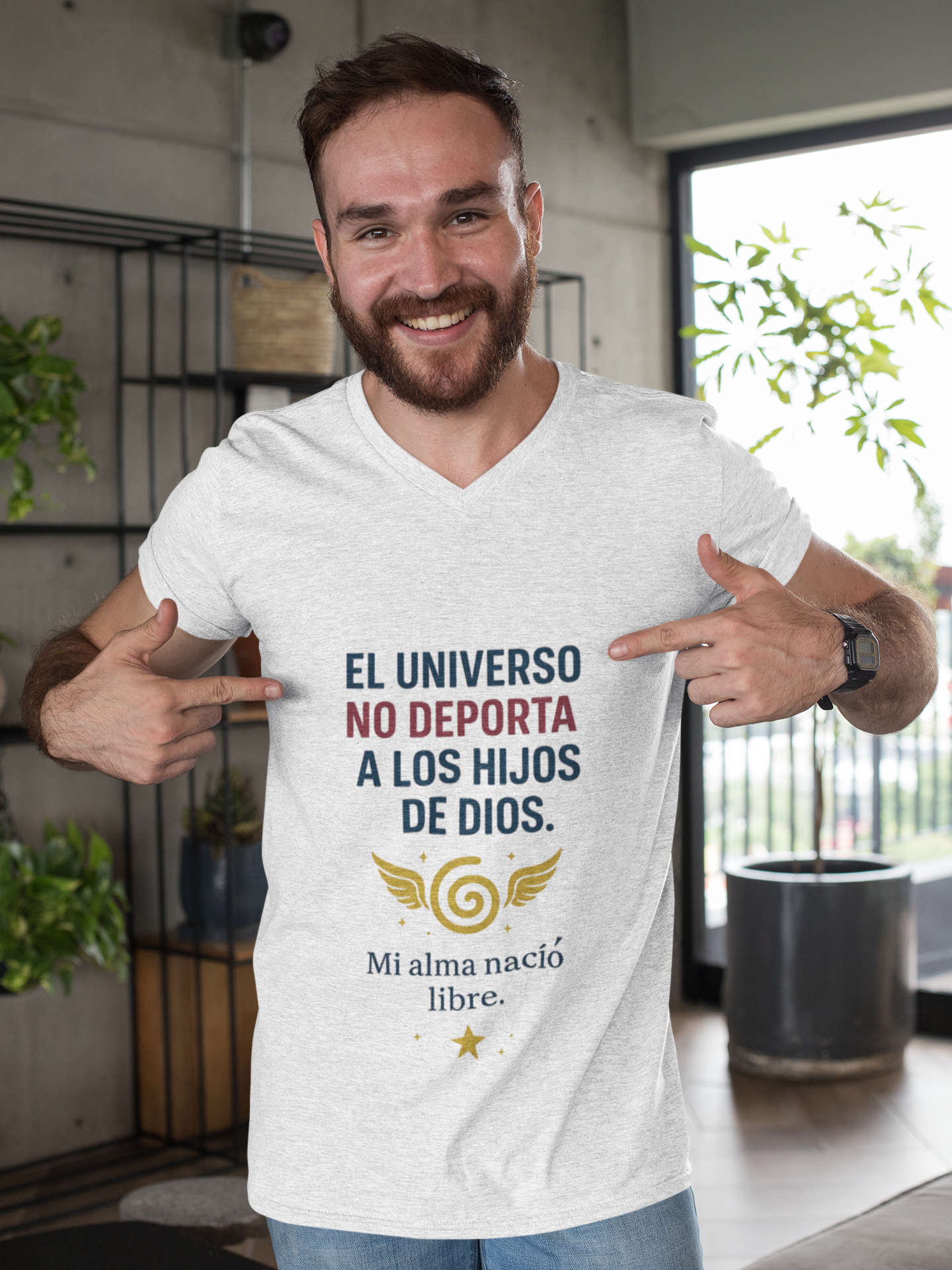 El Universo No Deporta a los Hijos de Dios Camisa Unisex de Algodon